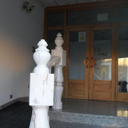 אוסה דה מונטיאל Hostal La Paz מראה חיצוני תמונה