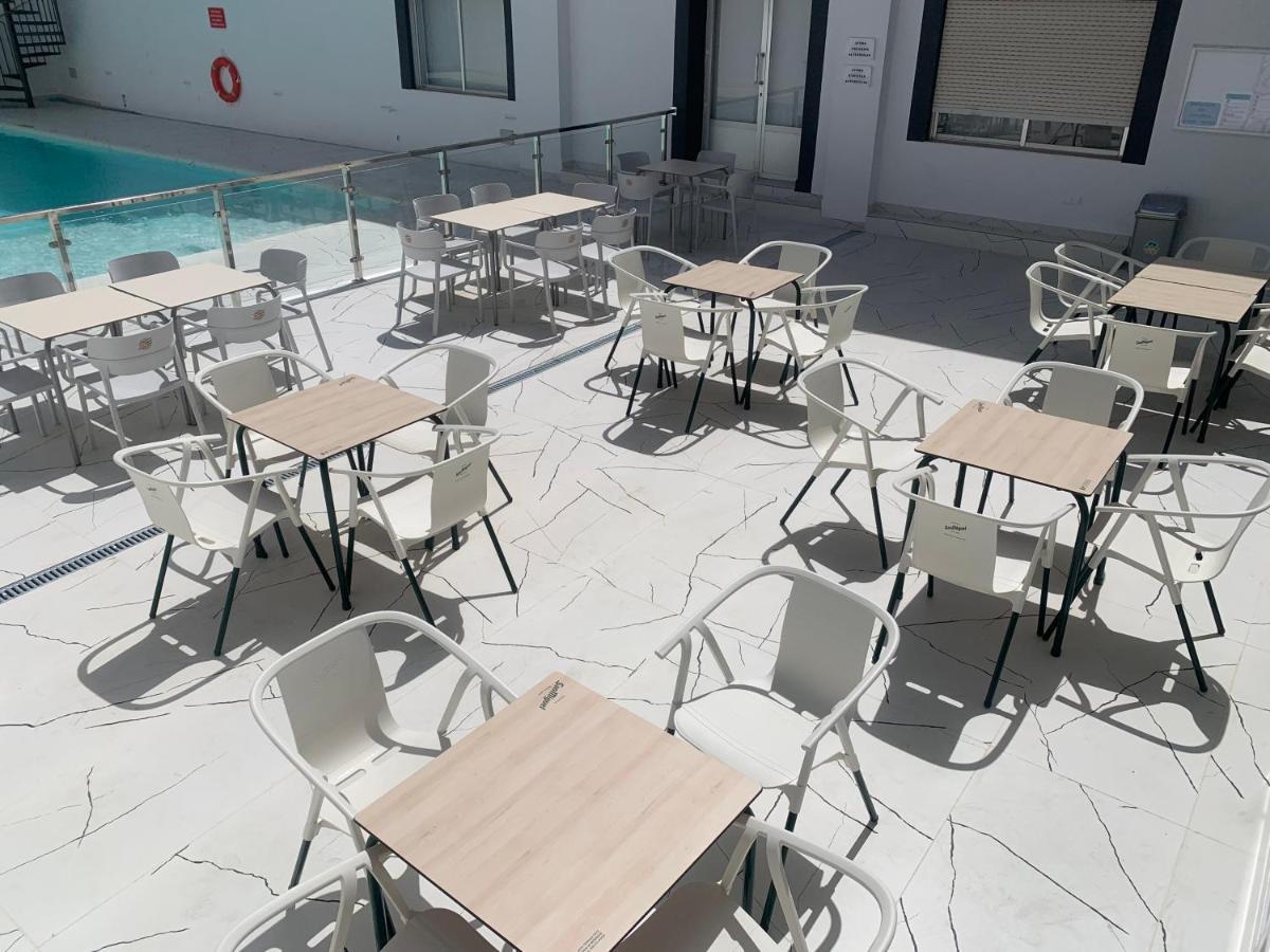 אוסה דה מונטיאל Hostal La Paz מראה חיצוני תמונה