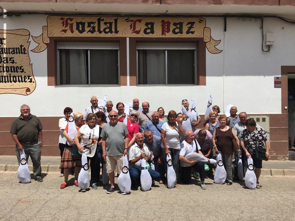 אוסה דה מונטיאל Hostal La Paz מראה חיצוני תמונה